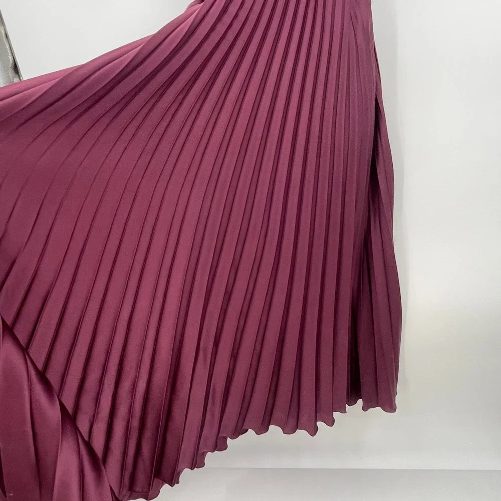 Abercrombie & Fitch Dress Burgundy Pleated Cutout Maxi V-Neck Maroon‎ Medium